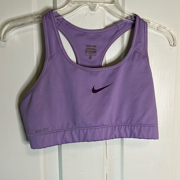 Nike Other - Women’s Nike dri-fit sports bra size L